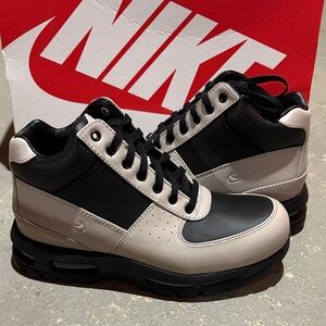Nike ACG Men's Black and Gray Shoes